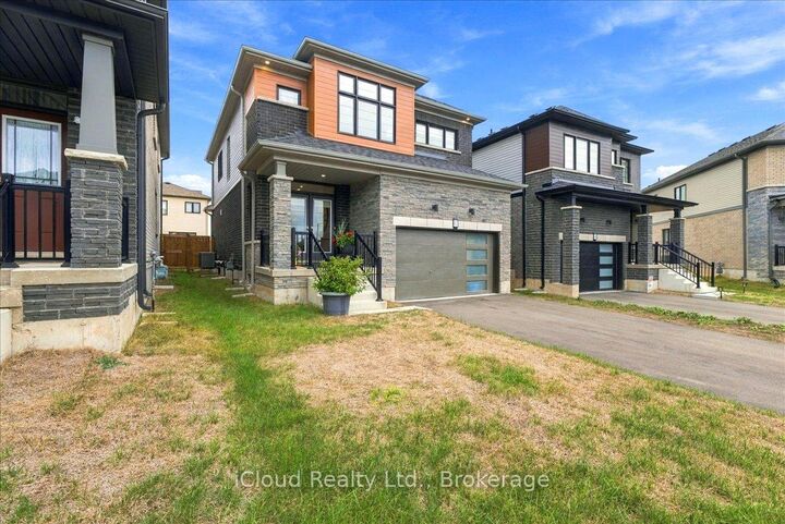 Property Photo: 47 Wintergreen Crescent ON N3W 0H8