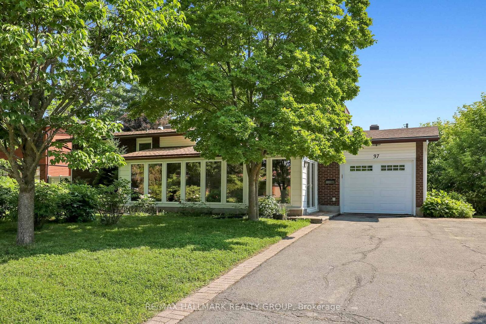 Photo de la propriété:  37 Lyall Street  ON K2E 5G7 