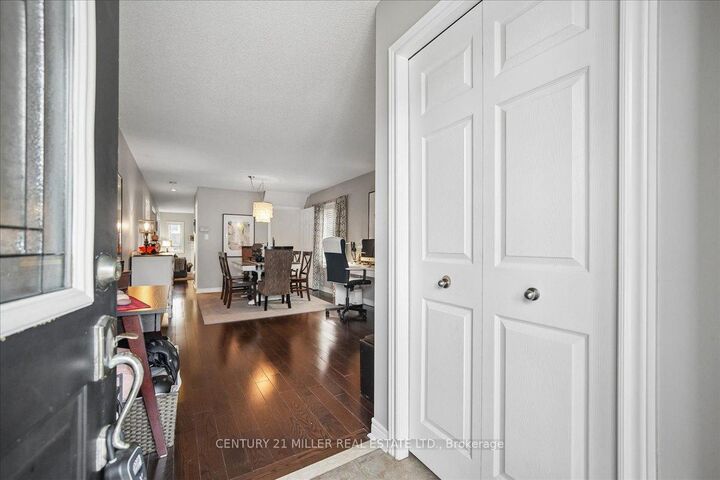 Property Photo: 2400 Sequoia Way ON L6M 4Z7
