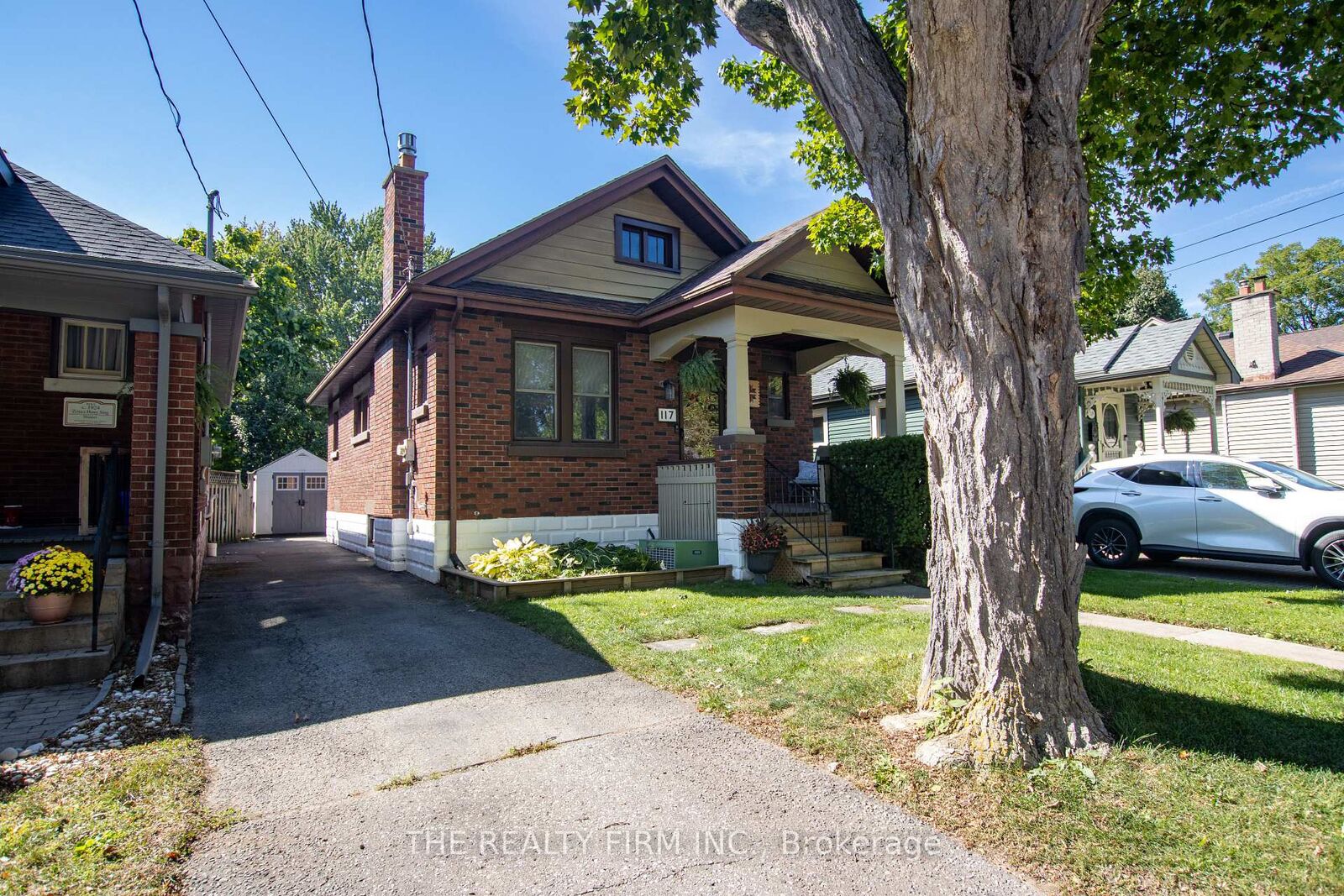Property Photo: 117 Thornton Avenue ON N5Y 2Y6