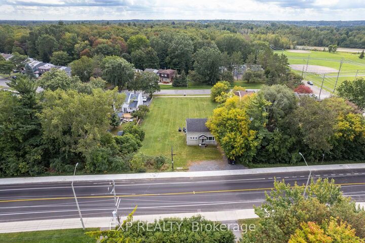 Photo de la propriété:  2446 Innes Road  ON K1B 3J9 