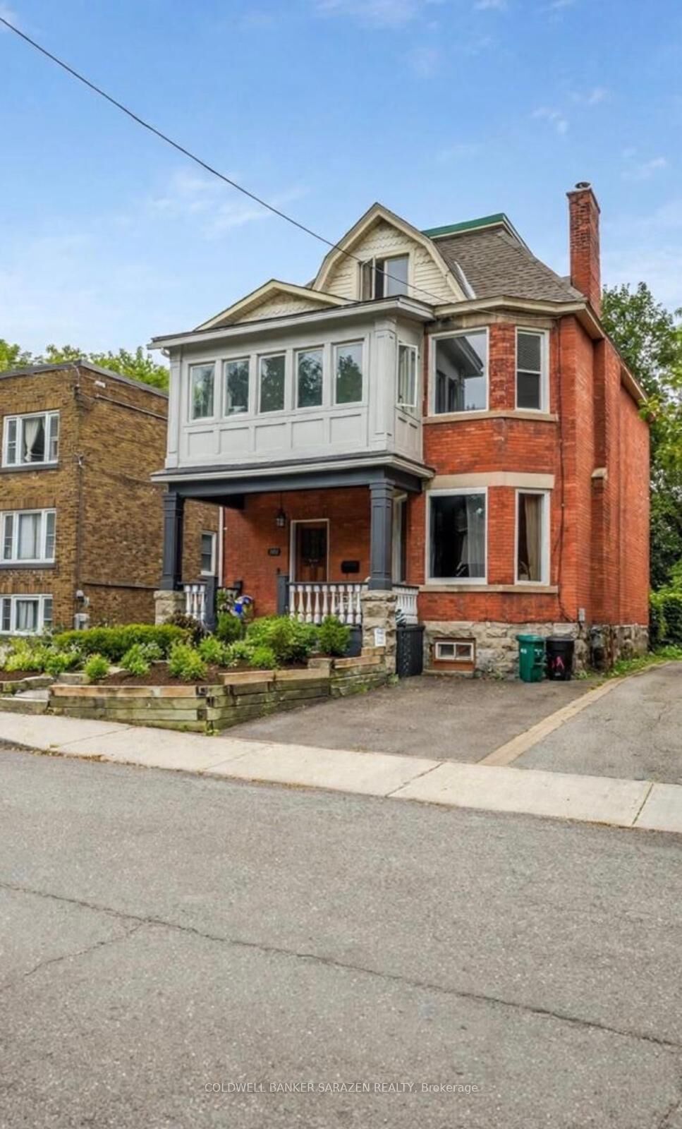 Property Photo:  135 Hawthorne Avenue A  ON K1S 0B2 