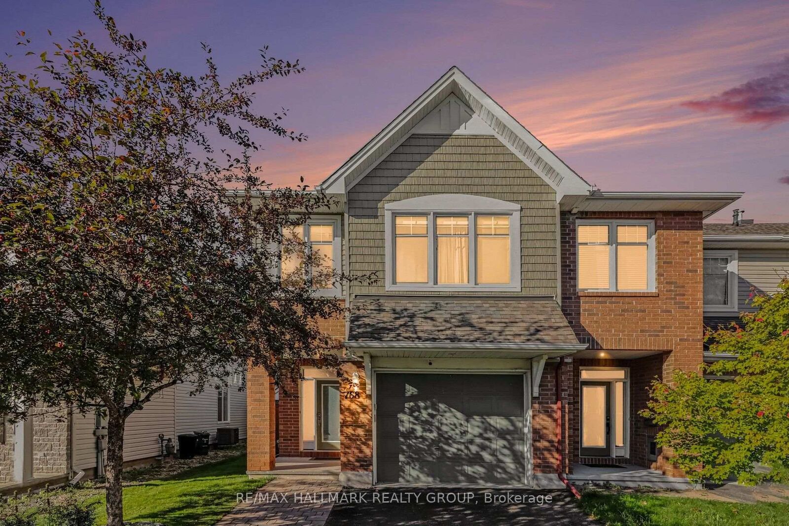 Photo de la propriété:  768 White Alder Avenue  ON K1T 0E9 
