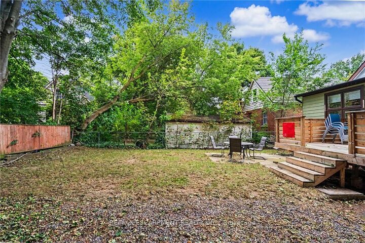 Property Photo:  15 Mapes Avenue  ON L8S 2K3 