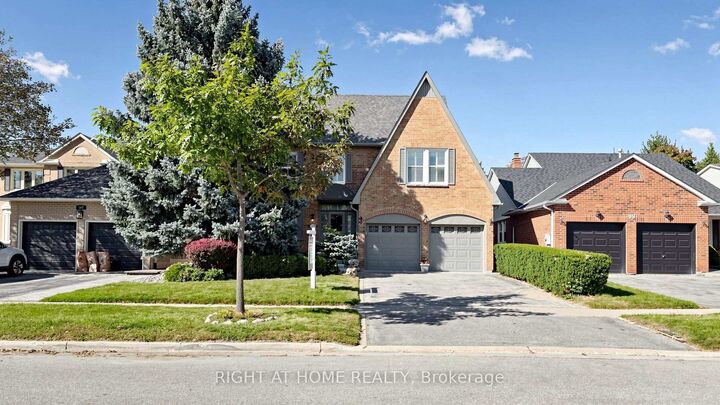 Property Photo: 103 Peevers Crescent ON L3Y 7T2