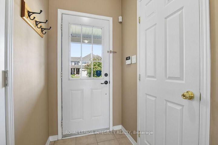 Photo de la propriété: 416 Wisteria Crescent ON K1V 0P1