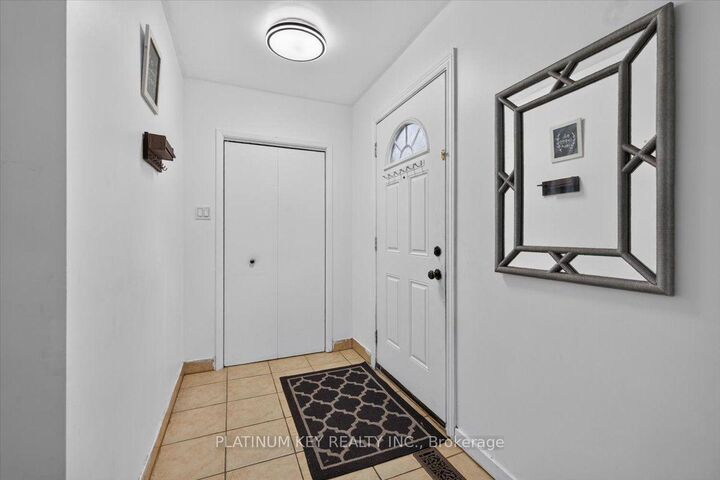 Property Photo:  15 Garland Crescent  ON N5V 1N4 