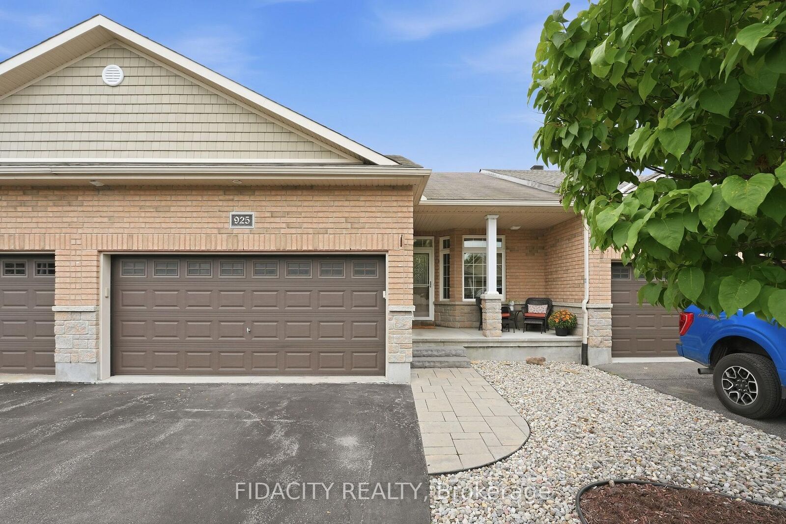 Property Photo: 925 Burwash Landing ON K2W 0C8