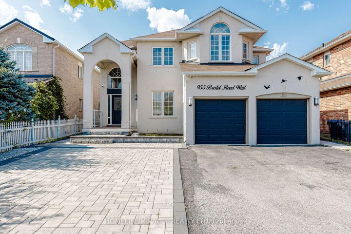 Photo de la propriété: 955 Bristol Road W ON L5V 2N9