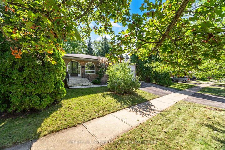 Property Photo:  1166 Grand Boulevard  ON L6H 2V1 