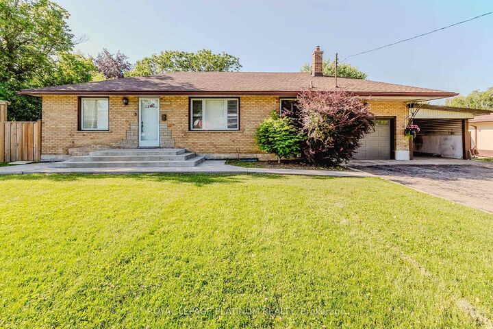 Photo de la propriété:  6 Varadi Avenue  ON N3R 3M8 