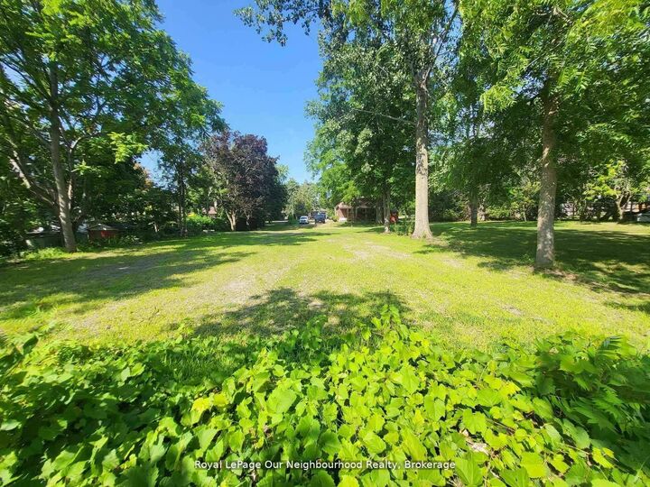 Property Photo:  54 Redfern Crescent  ON L1C 2M6 