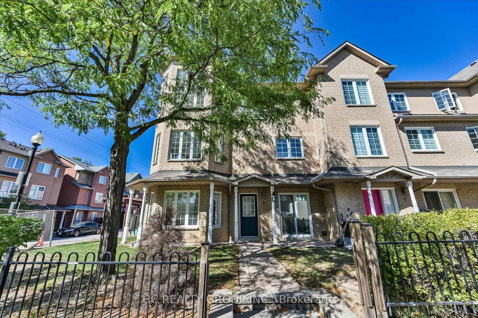 Property Photo:  5 St Moritz Way 6  ON L3R 4E8 