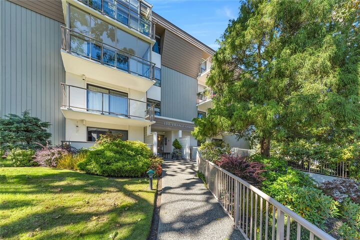 Property Photo:  2125 Oak Bay Ave #407  BC V8R 1E8 