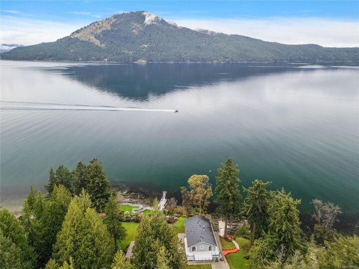 Property Photo: 976 Lands End Rd BC V8L 5L3