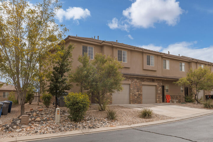 Property Photo: 370 W Buena Vista Blvd 90 UT 84780