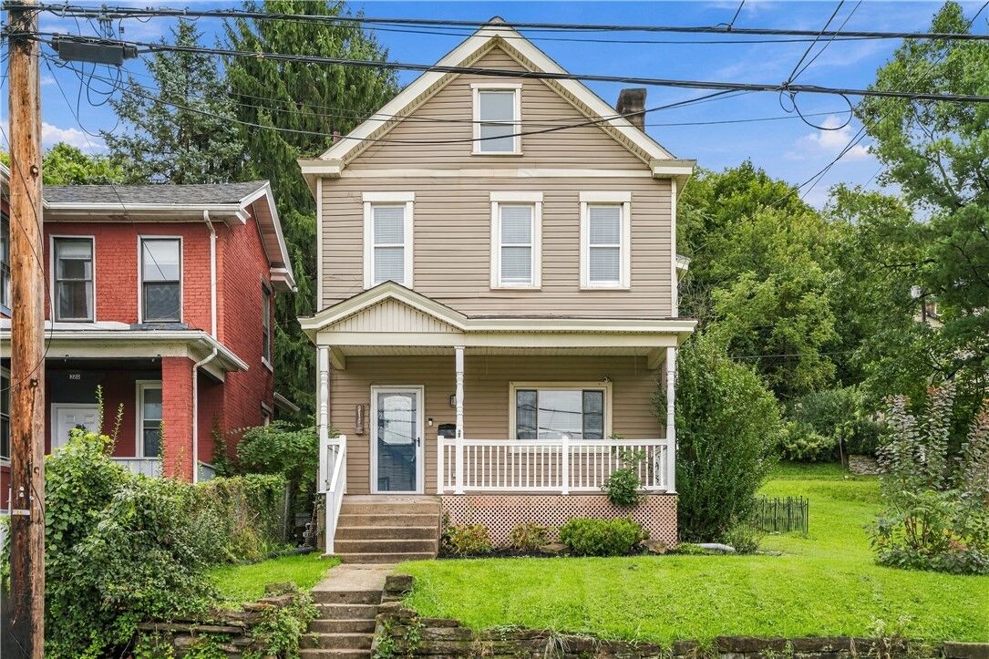 Property Photo:  318 Academy St  PA 15106 