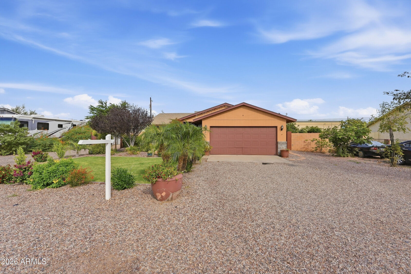 Property Photo:  723 S Saguaro Drive  AZ 85120 