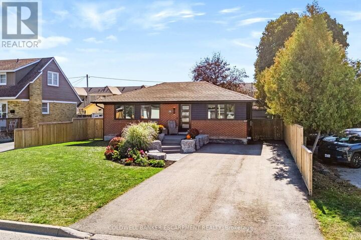 Property Photo:  18 Meadvale Road  ON L7J 2K8 