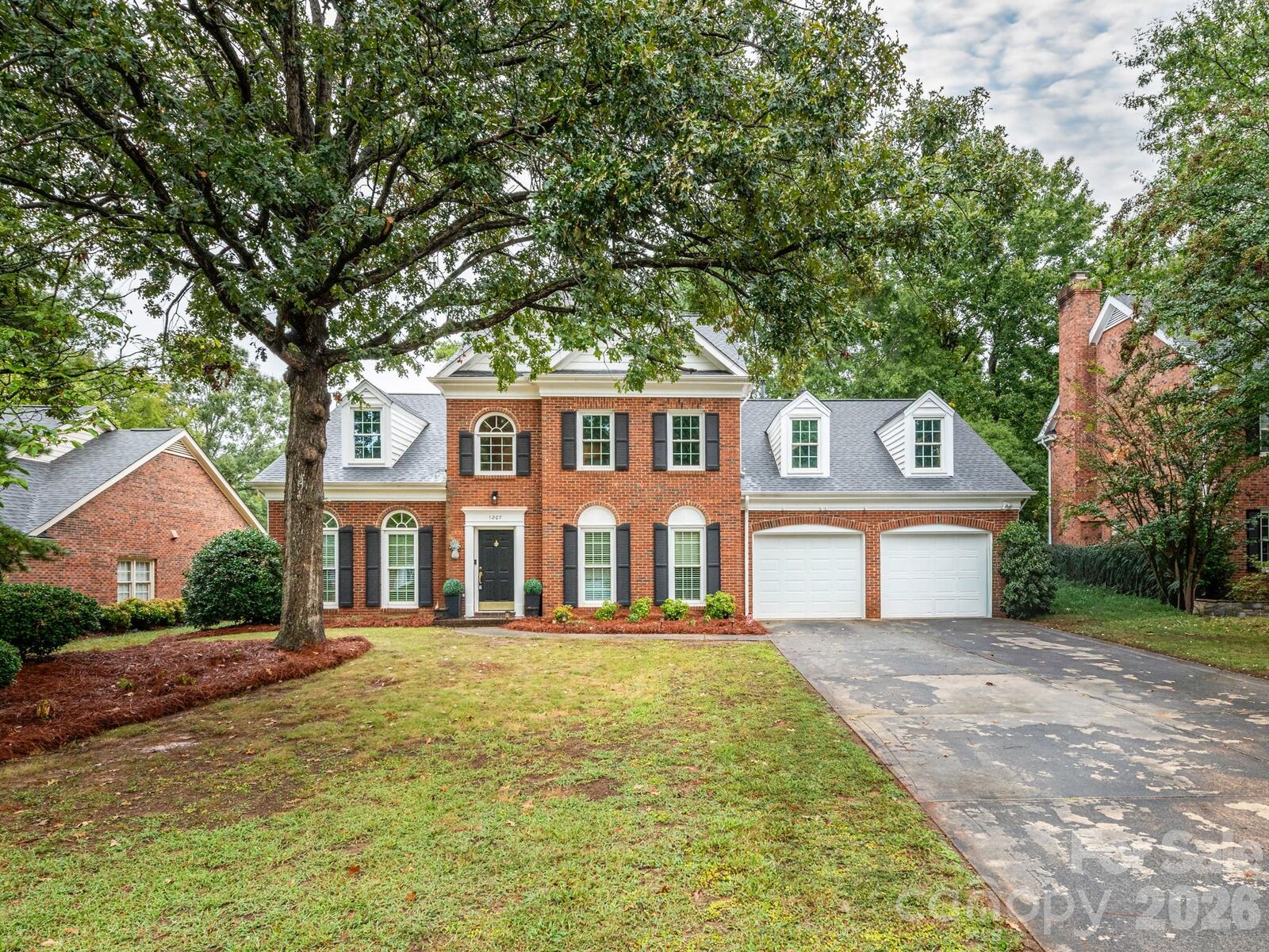 Property Photo:  1207 Matthews Plantation Drive  NC 28105 