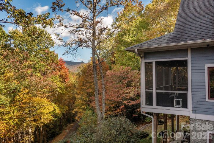 Property Photo:  18 Wood Haven Lane  NC 28711 