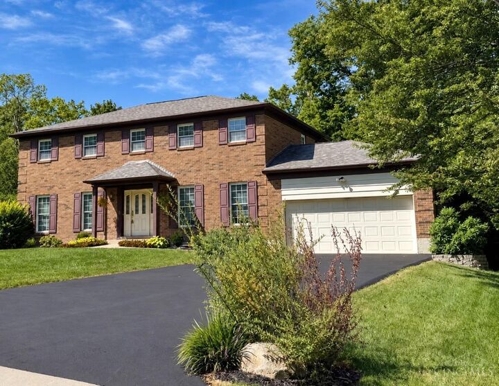 Property Photo:  2331 Donnington Lane  OH 45244 