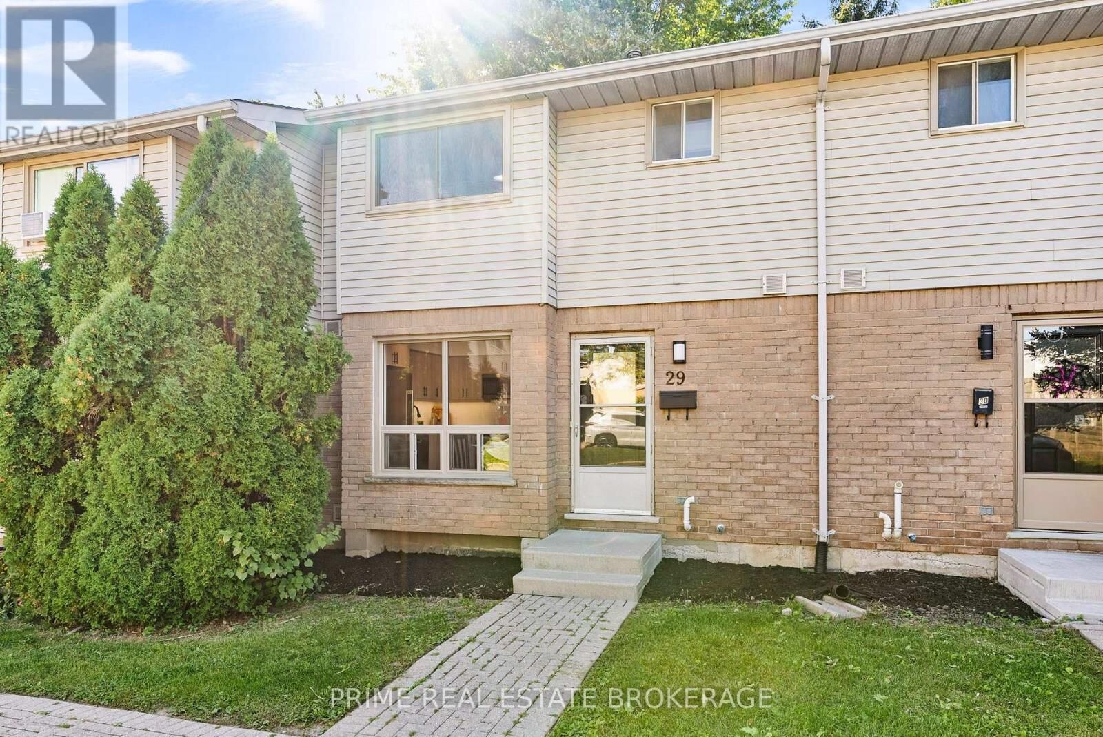Property Photo:  35 Waterman Avenue 29  ON N6C 5T3 