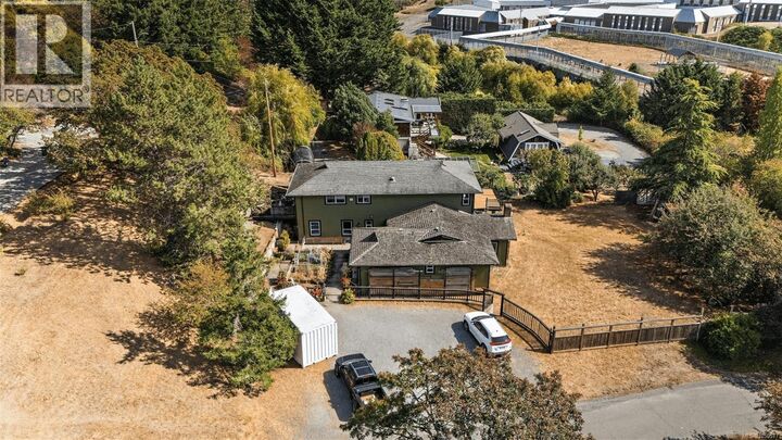 Property Photo: 1321 Prillaman Avenue BC V9E 2C6