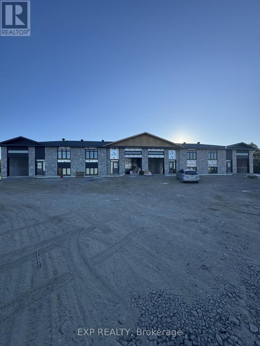Property Photo:  1643 Goshen Road Unit A  ON K7V 3Z4 
