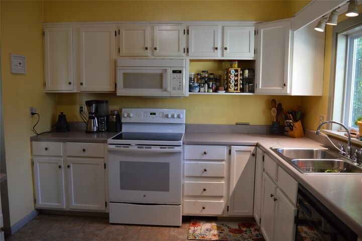 Property Photo:  325 Center Street  PA 16403 