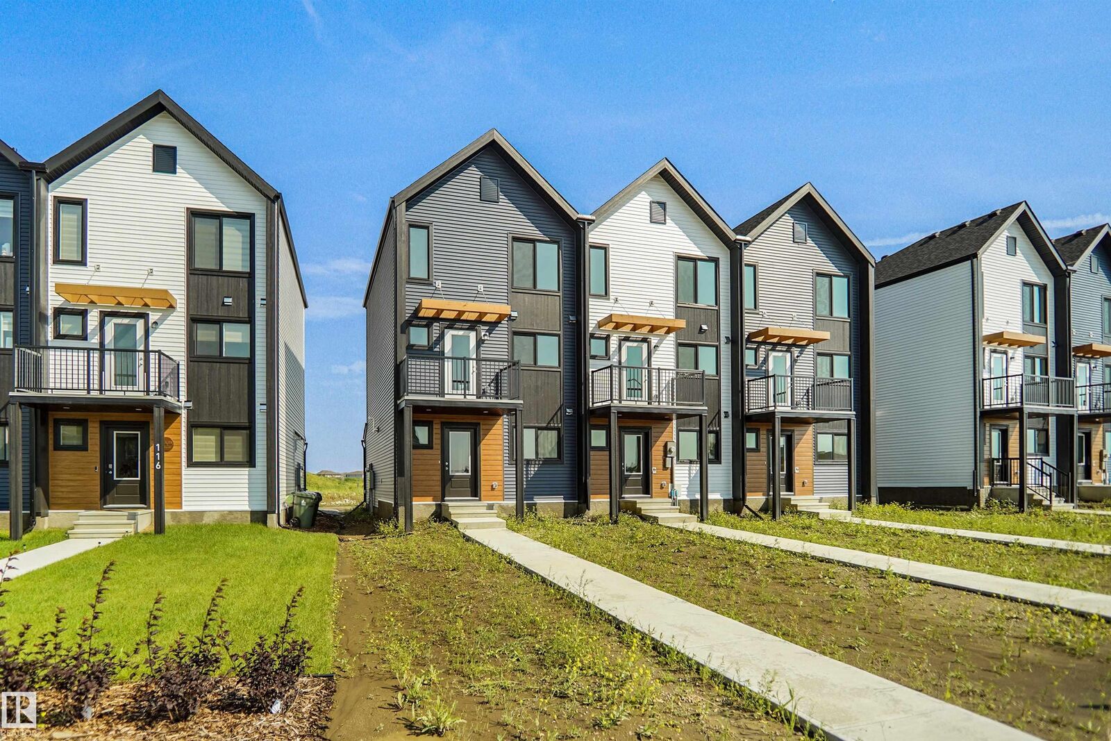 Property Photo: 128 Copperhaven Drive AB T7X 0Y6