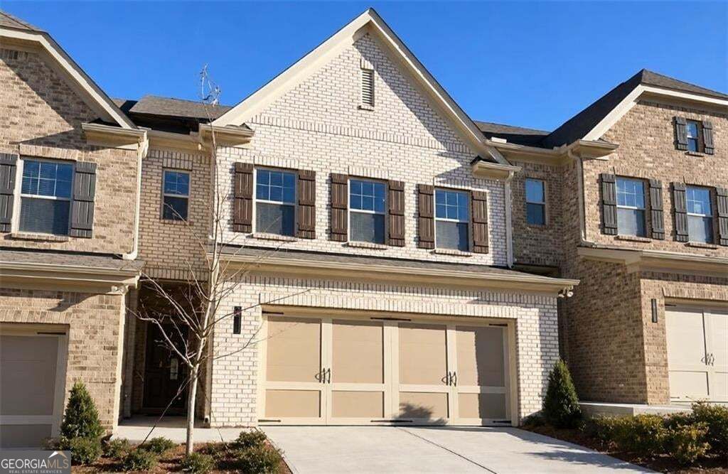 Property Photo:  1352 Elderwood Way  GA 30041 