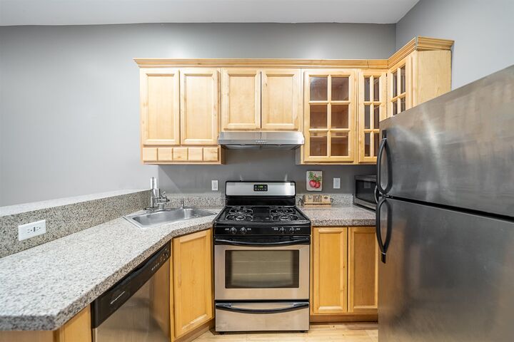 Property Photo:  209 Webster Ave 1L  NJ 07307 