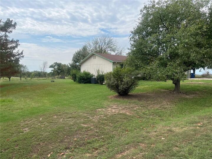 Property Photo:  3950 Cr 5080 Road  KS 67301 