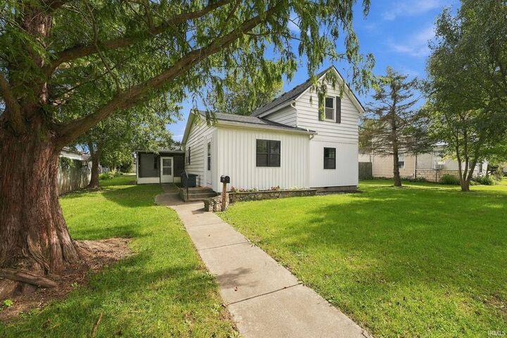 Property Photo:  127 S 9th Street  IN 46733 