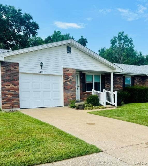 Property Photo: 893 Woodridge Drive MO 63010