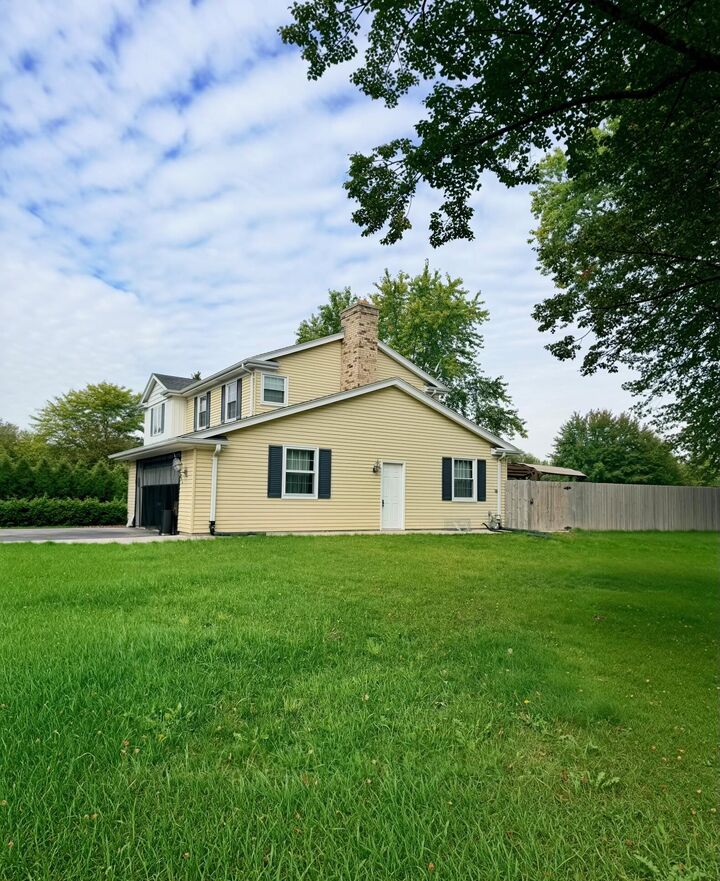 Property Photo: N104w16800 Thornapple Row WI 53022