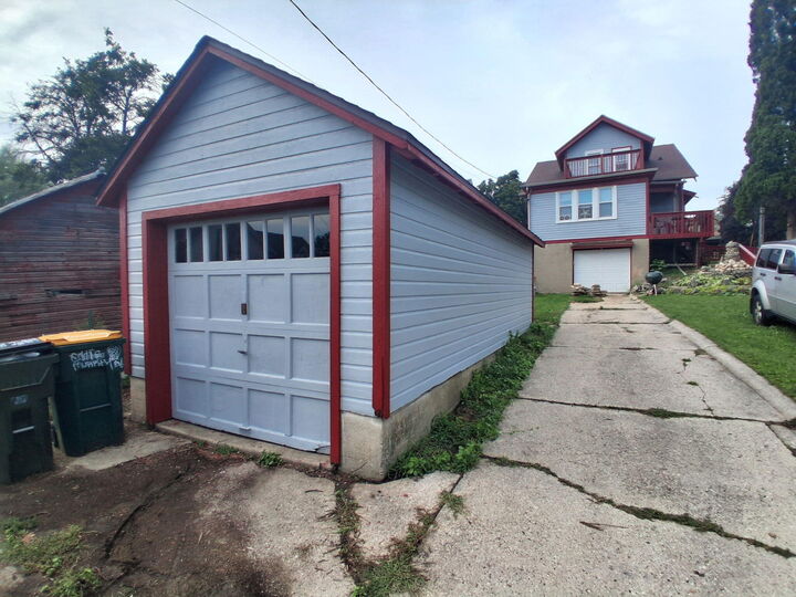 Property Photo:  177 E Washington St  WI 53095 
