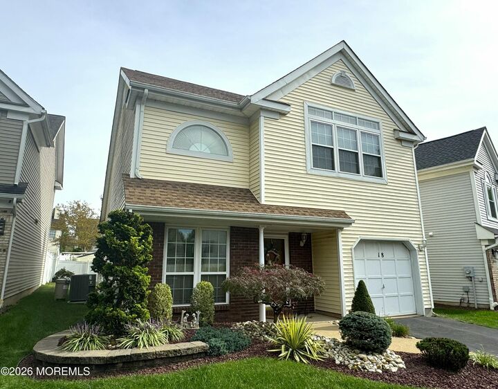 Property Photo:  18 Carlisle Court  NJ 08857 
