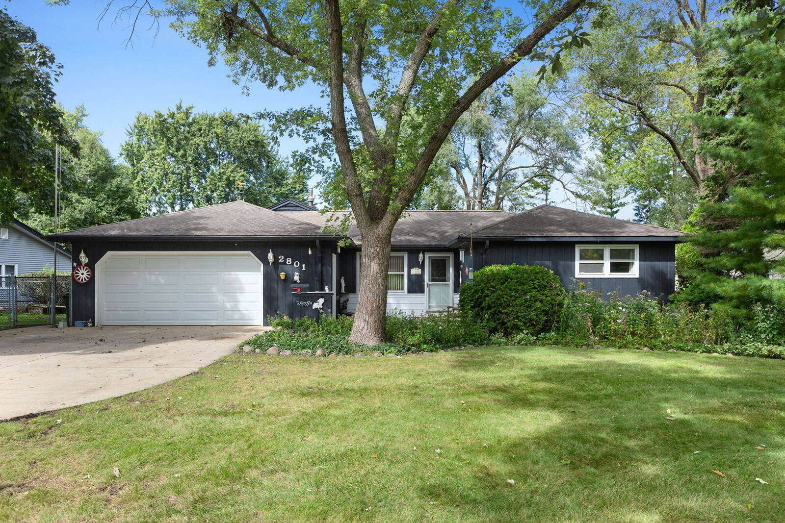 Property Photo: