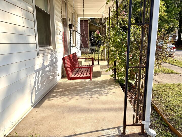 Property Photo:  112 S 10th Street  IL 62948 