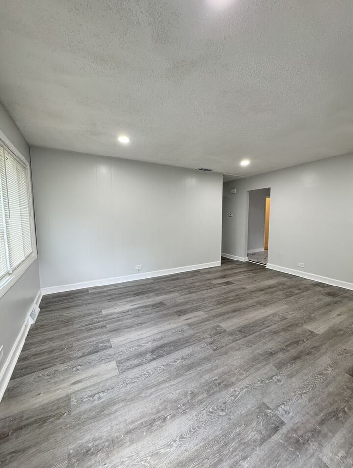 Property Photo:  2829 Stafford Drive  IL 60428 