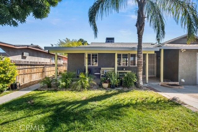 Property Photo:  509 Larry  CA 93307 