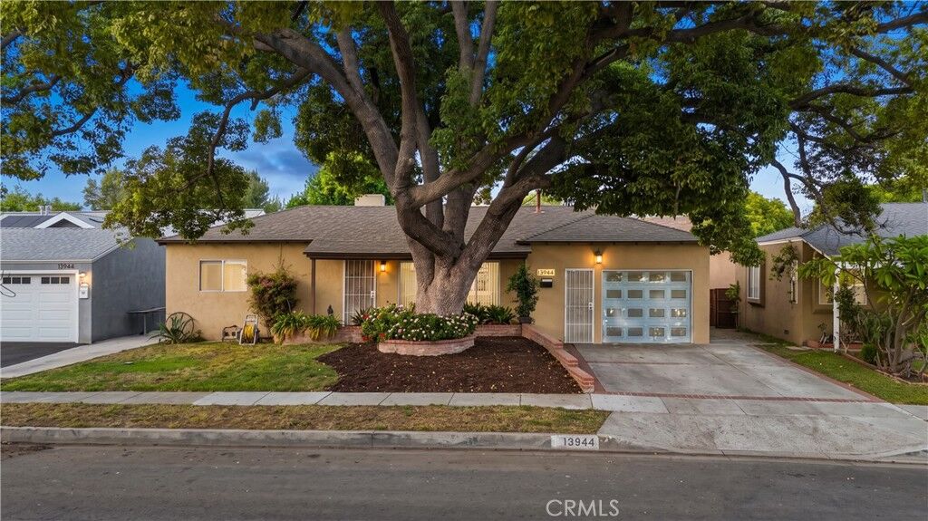 Property Photo:  13944 Brightwell Avenue  CA 90723 