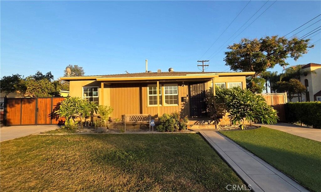 Property Photo:  13287 Helmer Drive  CA 90602 