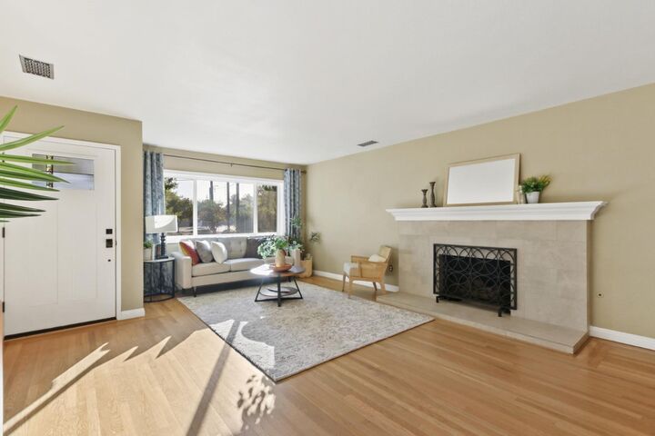 Property Photo:  611 K Street  CA 95616 