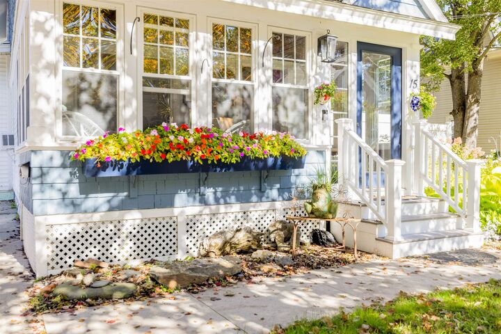 Property Photo:  15 Woodland Street  NH 03743 