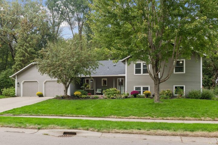 Yellow Door Homes MN