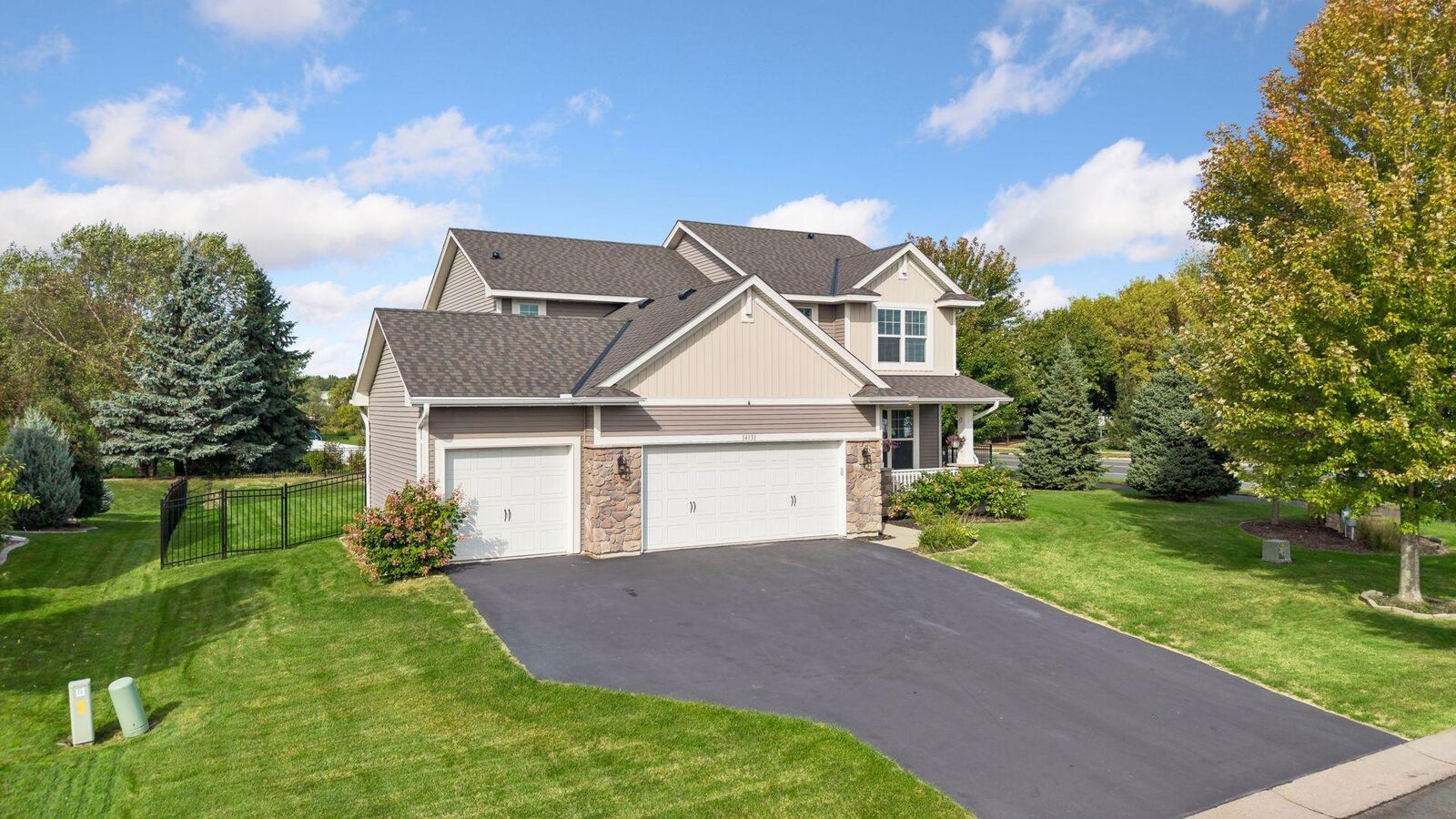 Property Photo:  14131 Ailesbury Avenue  MN 55068 