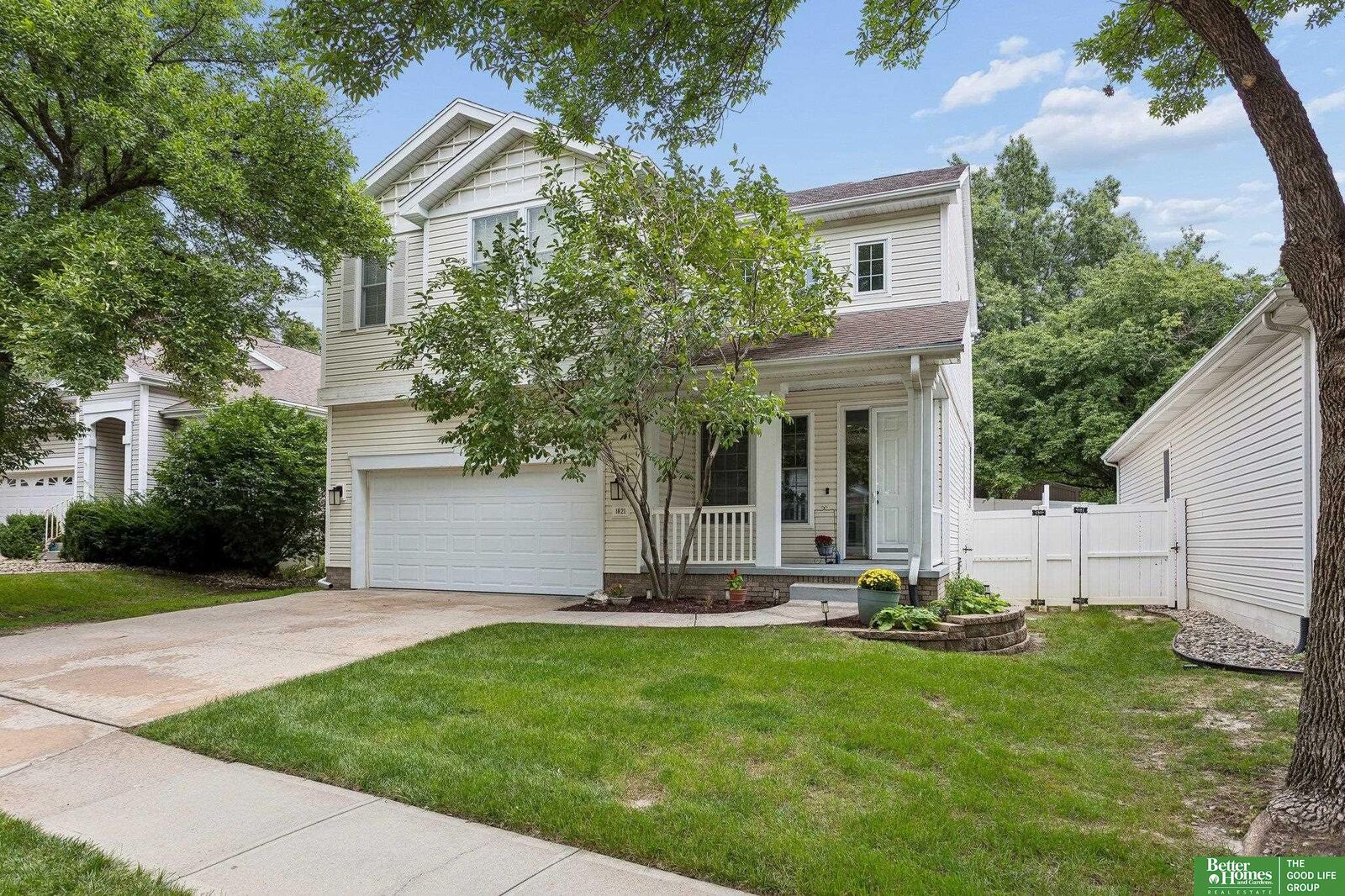 Property Photo:  1821 S 171 Court  NE 68130 